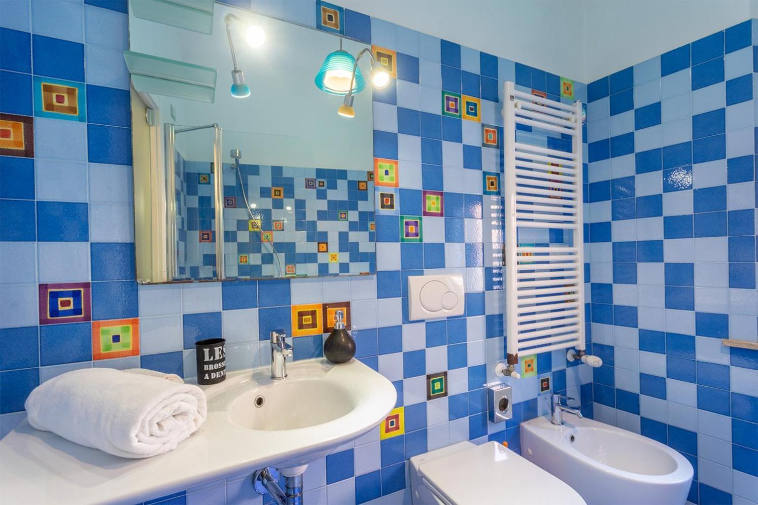 Torricella  Maxi Paradiso - Guest House A Due Passi Dal Lago Trasimeno מראה חיצוני תמונה