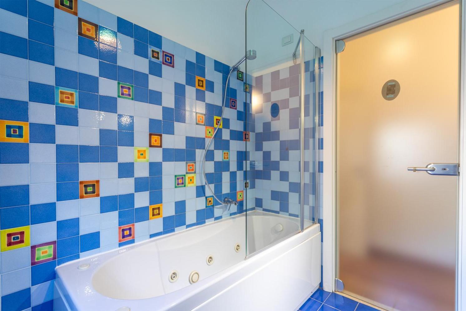 Torricella  Maxi Paradiso - Guest House A Due Passi Dal Lago Trasimeno מראה חיצוני תמונה