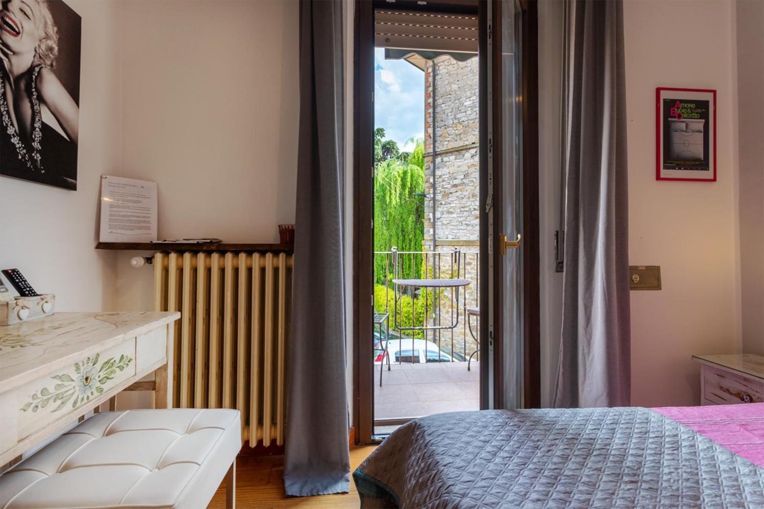 Torricella  Maxi Paradiso - Guest House A Due Passi Dal Lago Trasimeno מראה חיצוני תמונה