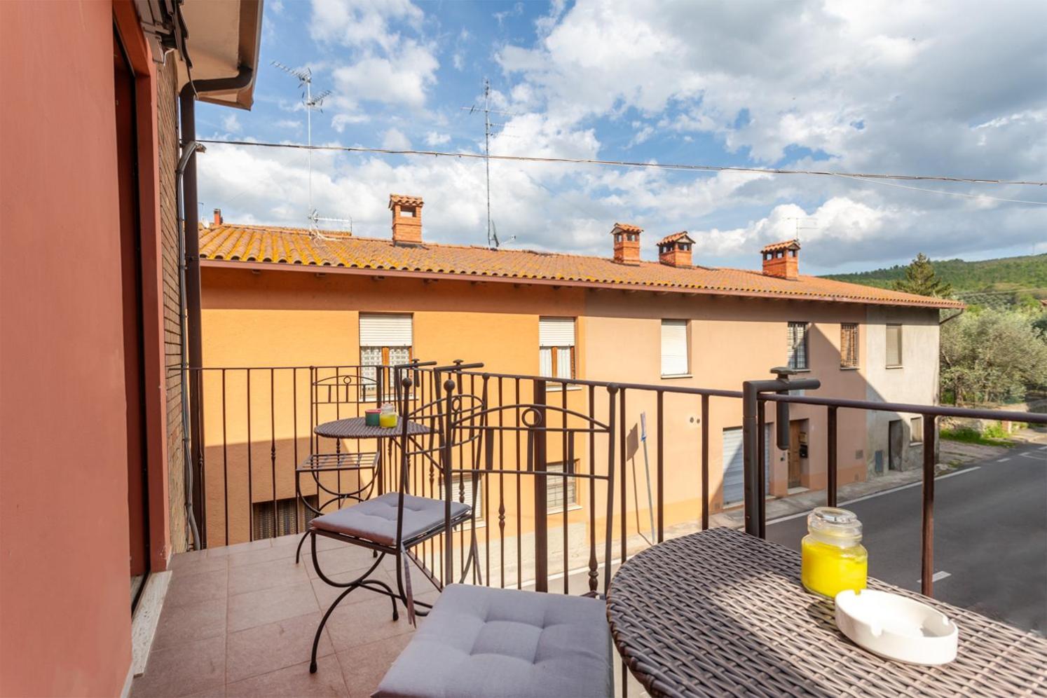 Torricella  Maxi Paradiso - Guest House A Due Passi Dal Lago Trasimeno מראה חיצוני תמונה