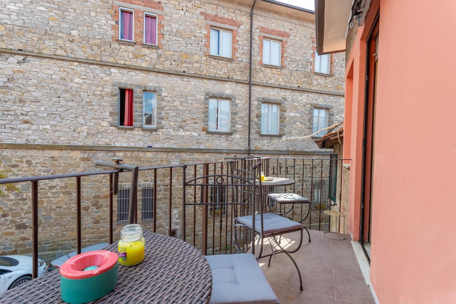 Torricella  Maxi Paradiso - Guest House A Due Passi Dal Lago Trasimeno מראה חיצוני תמונה