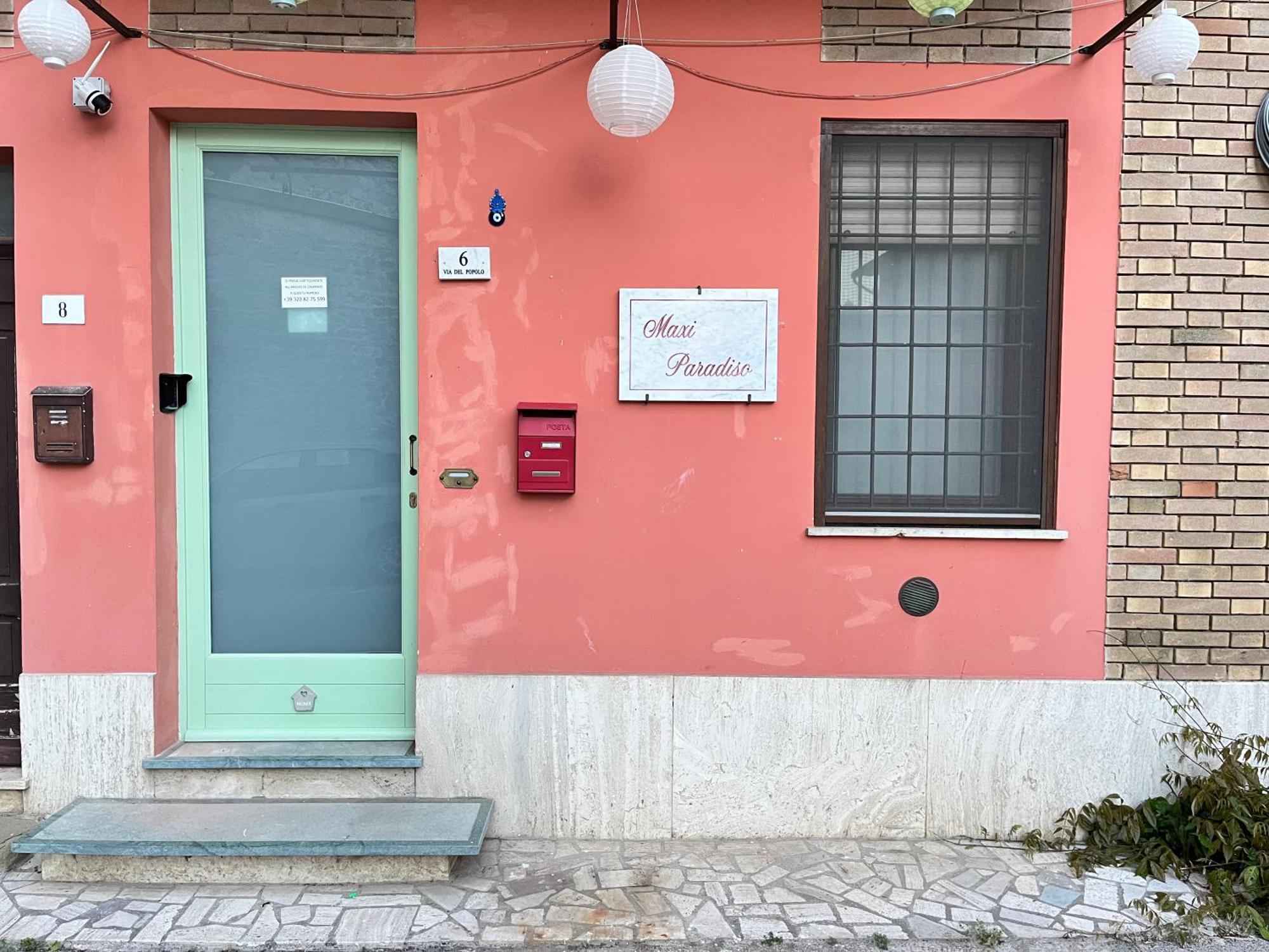 Torricella  Maxi Paradiso - Guest House A Due Passi Dal Lago Trasimeno מראה חיצוני תמונה